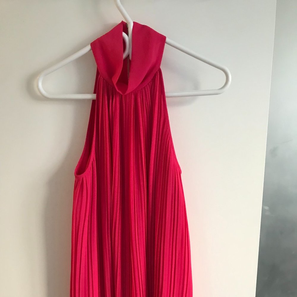 hot pink dress